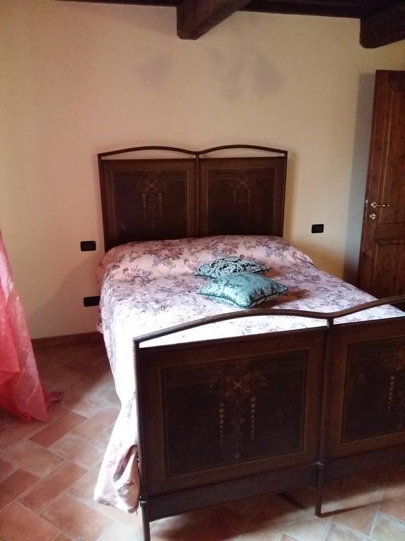 Agriturismo Il Melo Valfabbrica Ngoại thất bức ảnh