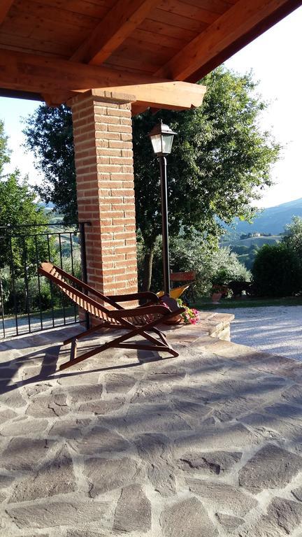 Agriturismo Il Melo Valfabbrica Ngoại thất bức ảnh